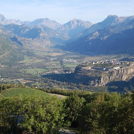 Au Bon Logis Hotel Ризул Екстериор снимка