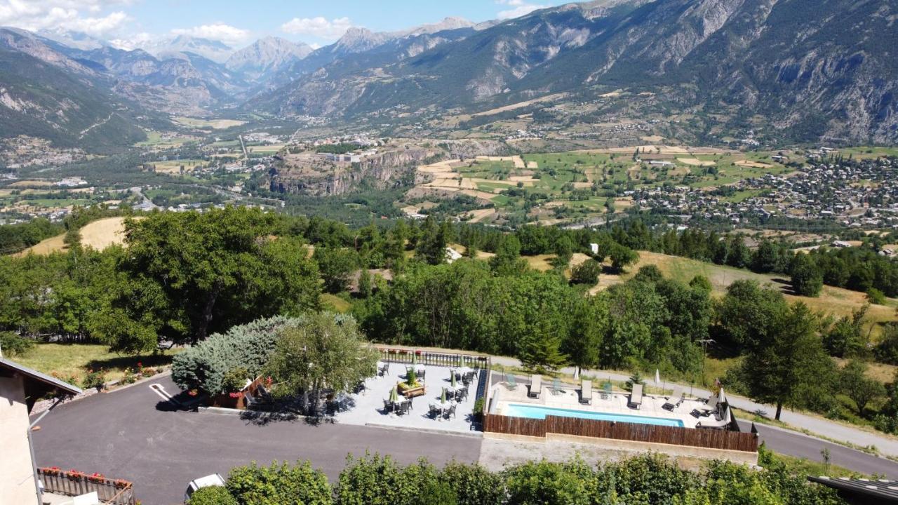 Au Bon Logis Hotel Ризул Екстериор снимка
