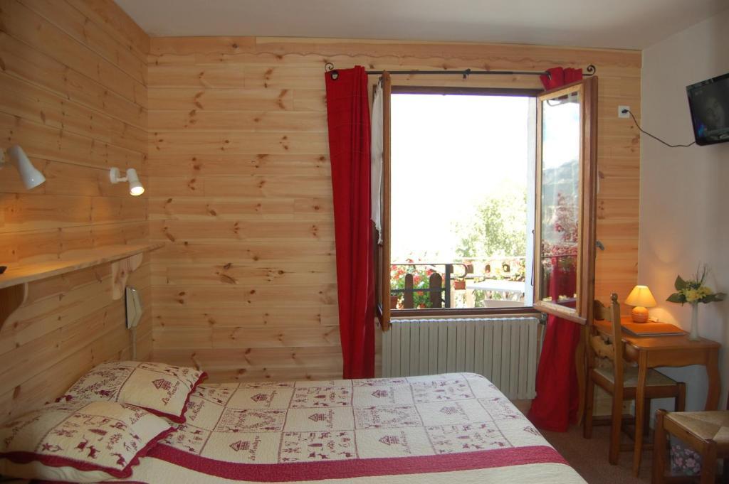 Au Bon Logis Hotel Ризул Стая снимка